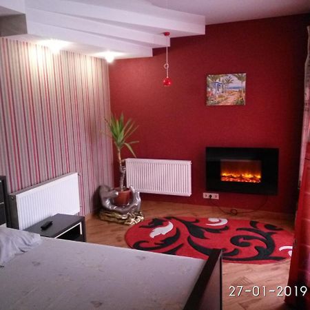 Privat Kharkovアパートホテル エクステリア 写真